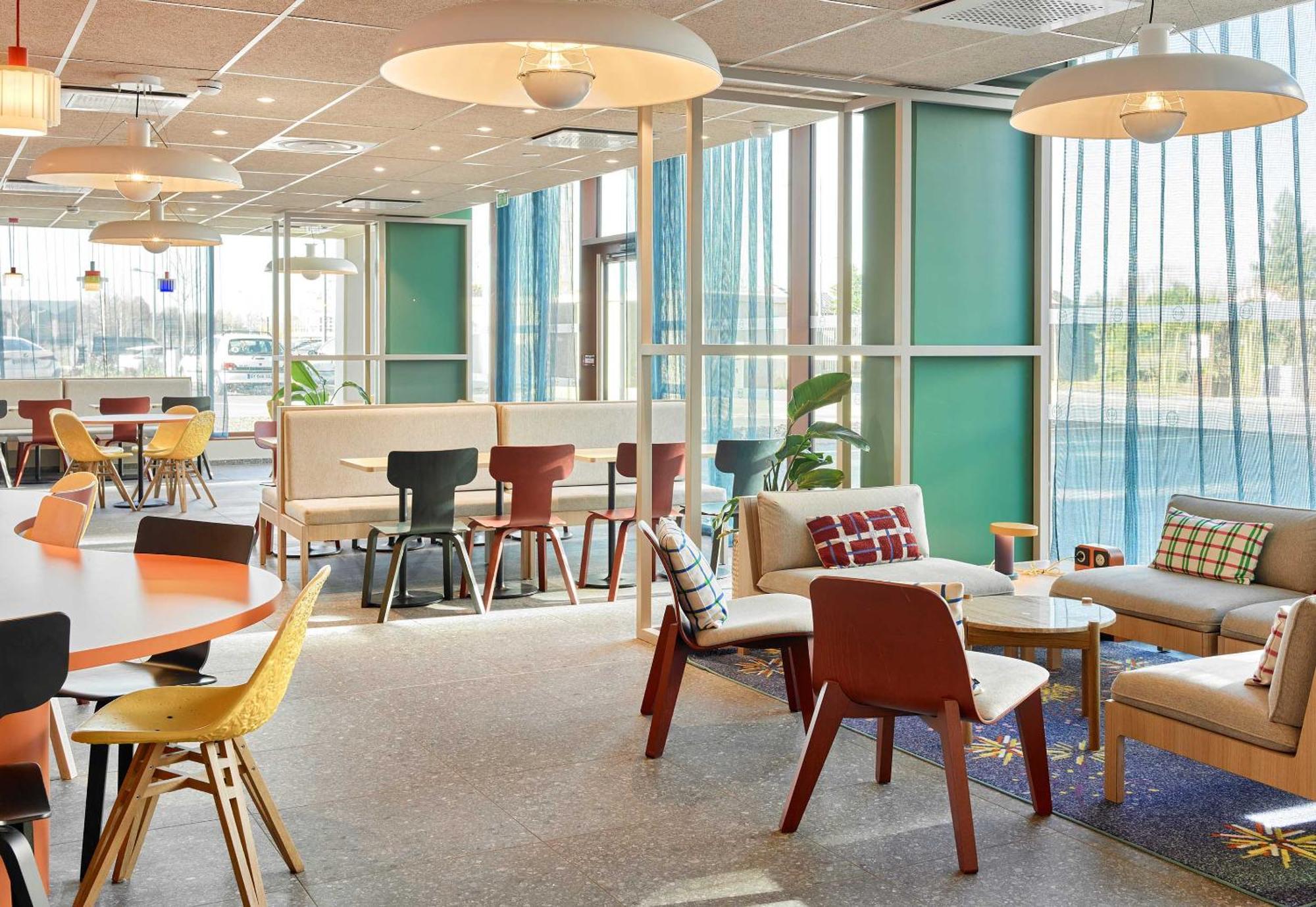 B&B Hotel Marne-La-Vallee Val D'Europe سيري المظهر الخارجي الصورة